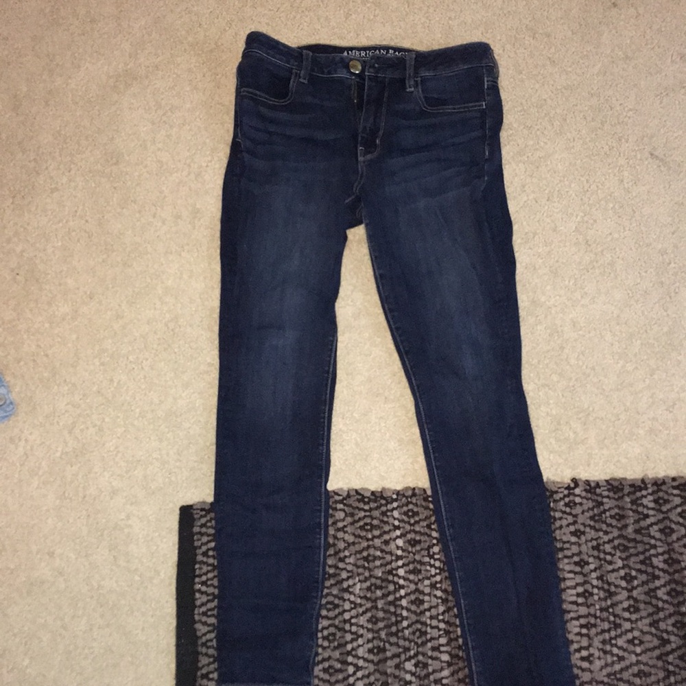 AMERICAN EAGLE SKINNY JEANS